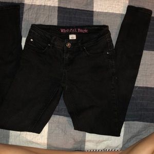 Women’s size 1 black skinny jeans